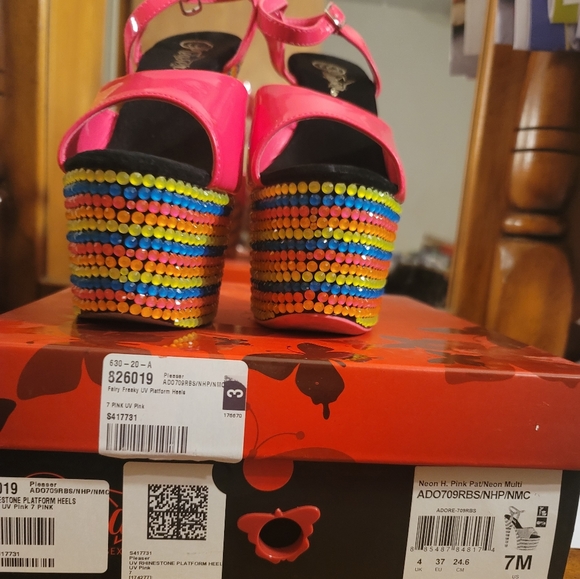 Date night heels - Picture 1 of 3